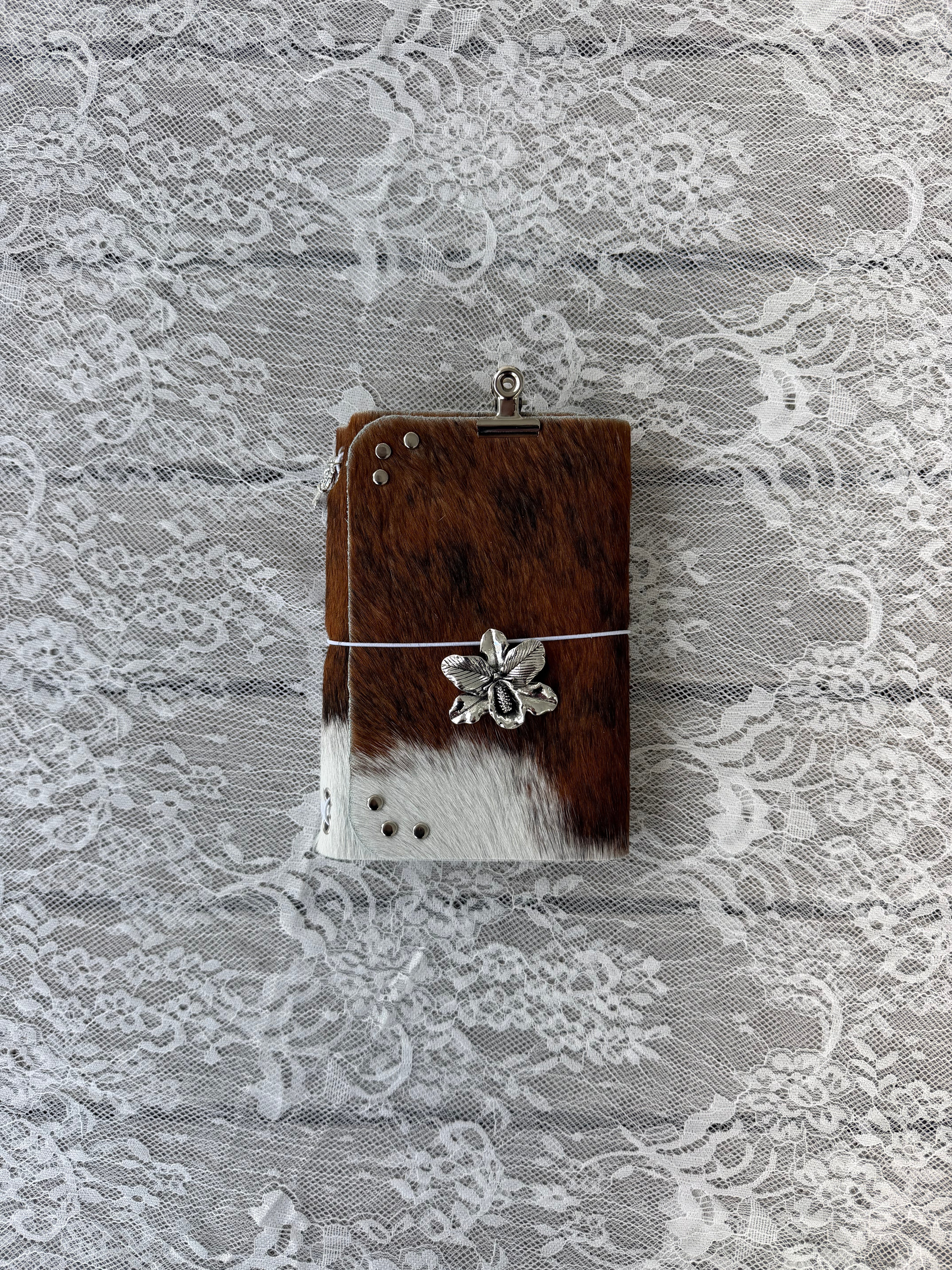 A6 Cowhide 01